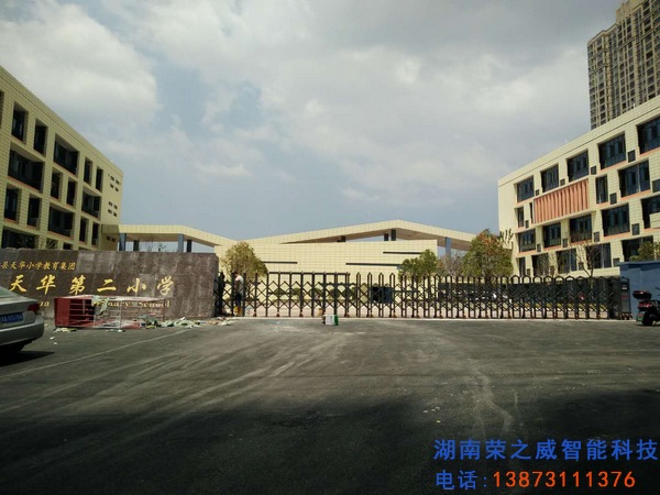 長(zhǎng)沙電動(dòng)伸縮門(mén)