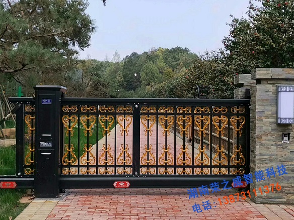 長(zhǎng)沙伸縮門,長(zhǎng)沙電動(dòng)門,長(zhǎng)沙電動(dòng)伸縮門,長(zhǎng)沙伸縮門,長(zhǎng)沙電動(dòng)伸縮門廠