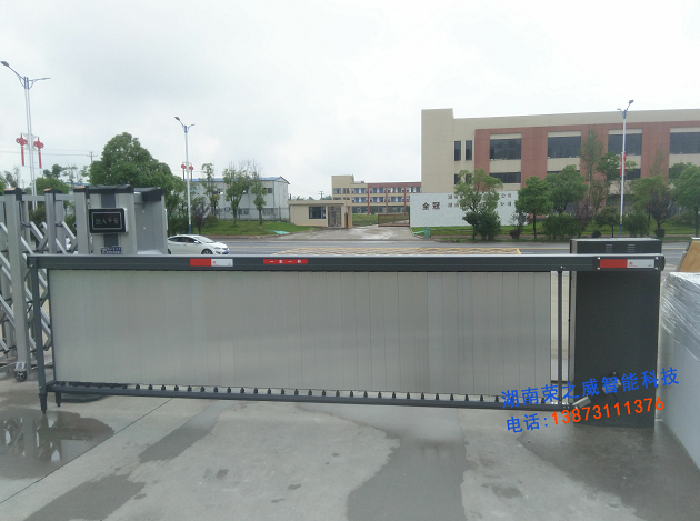 長沙伸縮門,長沙電動(dòng)門,長沙電動(dòng)伸縮門,長沙伸縮門,長沙電動(dòng)伸縮門廠
